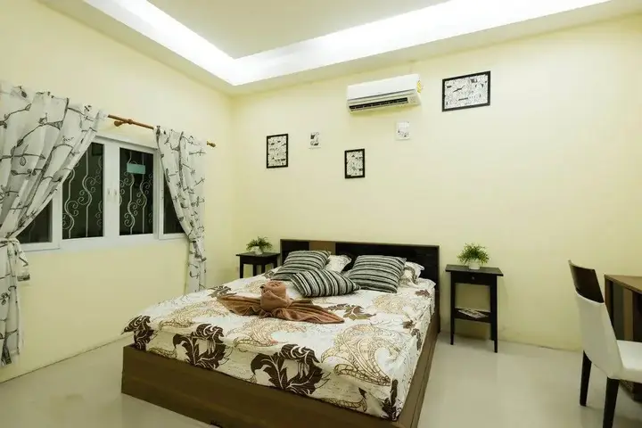 Паттайя: 3BR Pool & BBQ Holiday Cottage Thepprasit by GrandisVillas