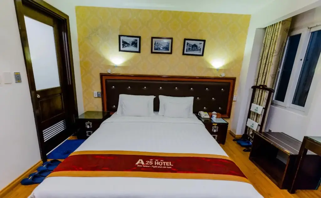 Ханой: A25 Hotel 28 Tran Quy Cap