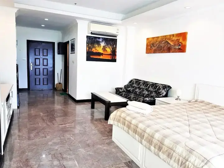 Паттайя: 30th Floor Sea View Studio at View Talay 8