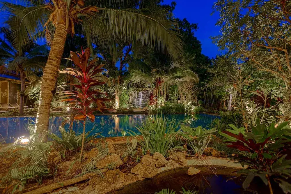 Чаам: 6BR Luxury Tropical Pool Villa PH125