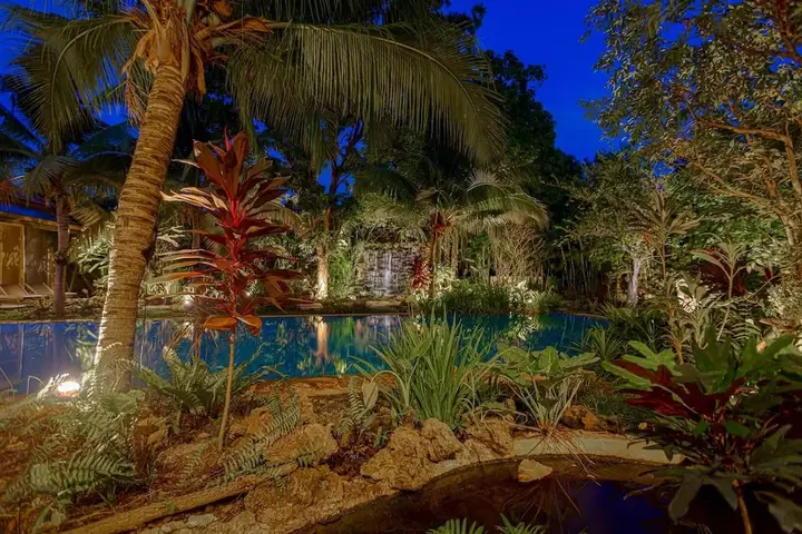 Чаам: 6BR Luxury Tropical Pool Villa PH125