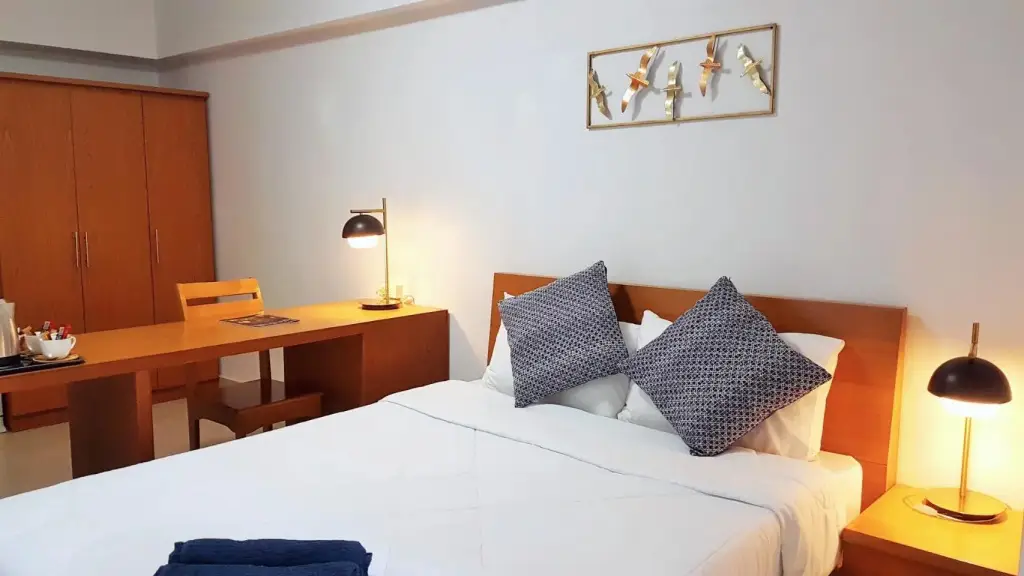 Бангкок: The 20 Apartment