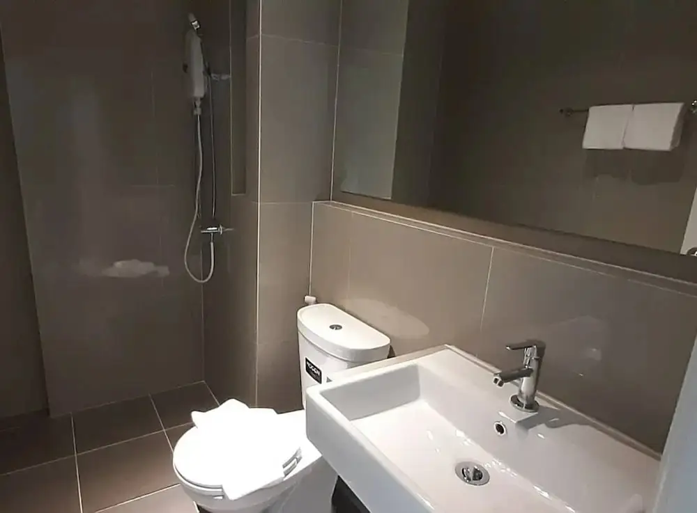 Фантон: Dhanakarn5 Hotel