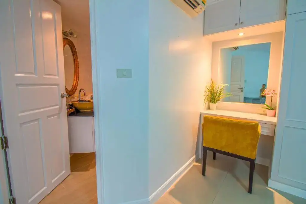 Паттайя: SUITE APARTMENT, 30's JOMTIEN BEACH