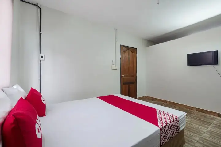 Паттайя: OYO 1066 Encore Sea Side