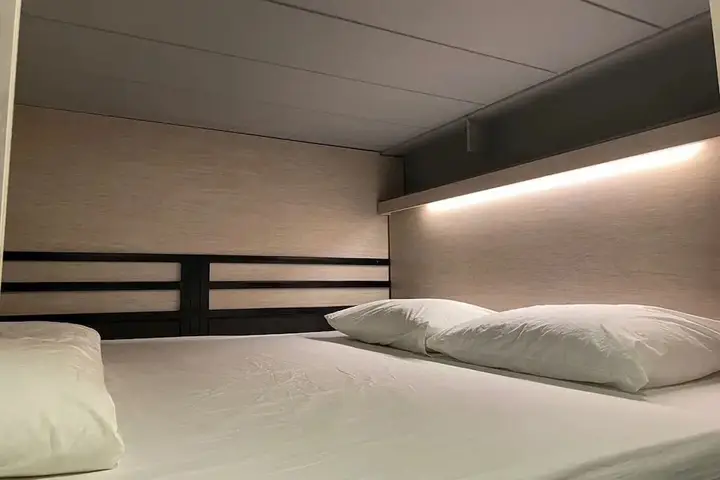 Бангкок: 44 Room Rama 3