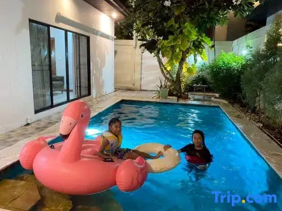Паттайя: The Pool House Pattaya No.8