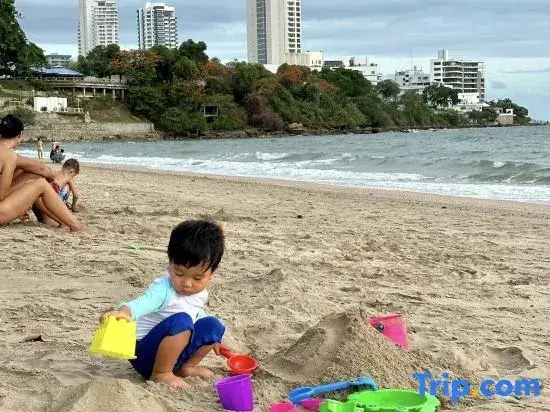 Паттайя: The Pool House Pattaya No.8