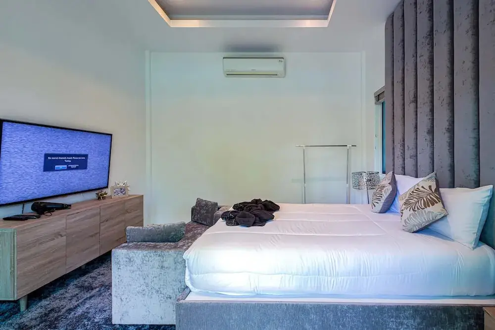 Чаам: 6BR Luxury Tropical Pool Villa PH125