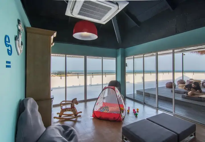 Чаам: Bed in 6-bed Mixed by Thalay Cha Am, A Co-living with Million Dollar View