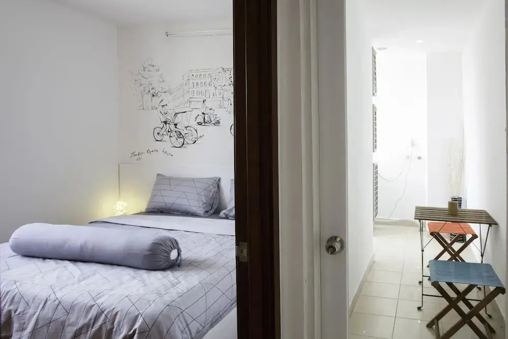 Хошимин: Le Soleil Central River View 3BR Apartment
