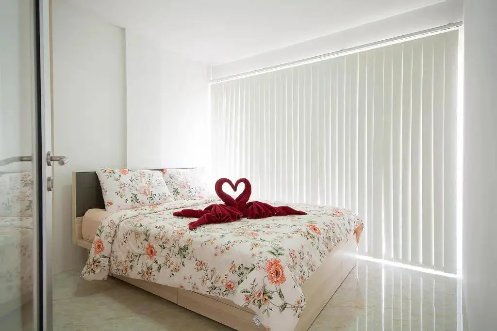 Клаенг: Grand Beach Condo B404 by Malai