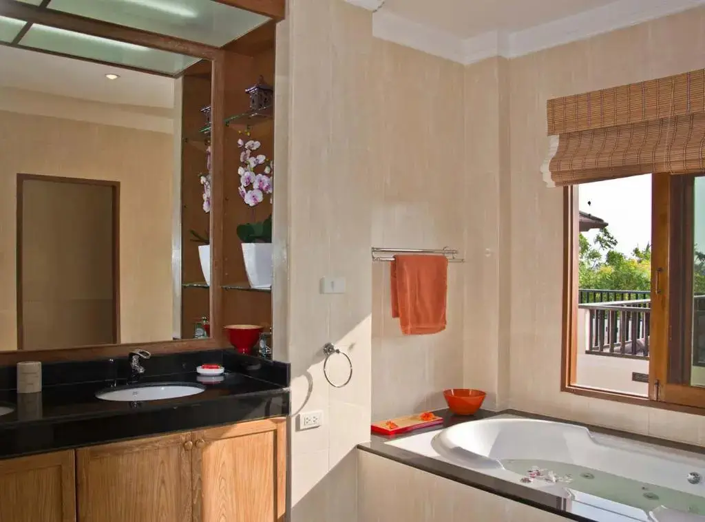 пляж Банг-Тао: Villa Oriole - Luxury Pool Villa