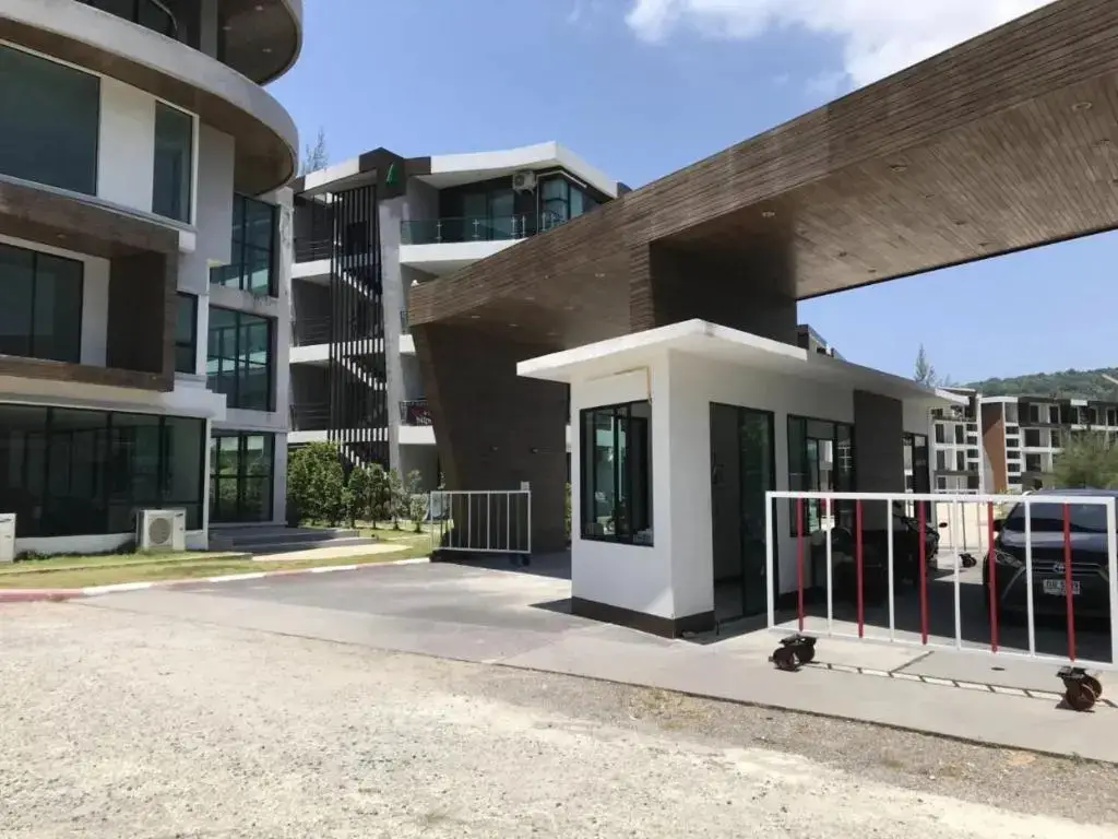 Тхаланг: The Naithorn Condo Unit 401