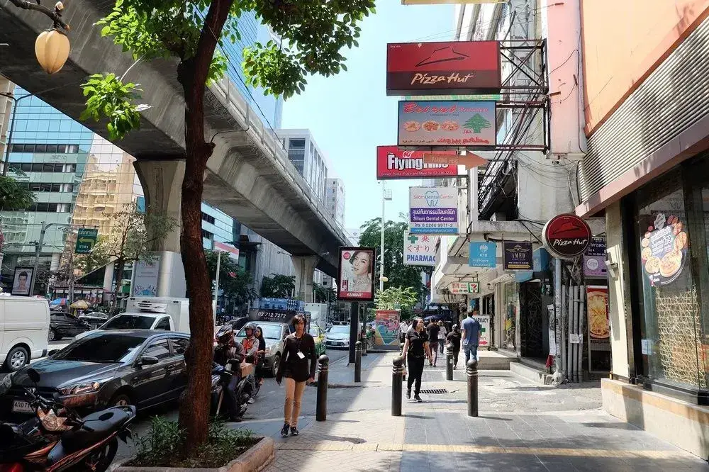 Бангкок: V Place Silom