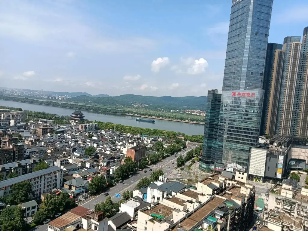 Чанша: Changsha Post-90 Theme Hotel (Wuyi Square IFS International Financial Center)