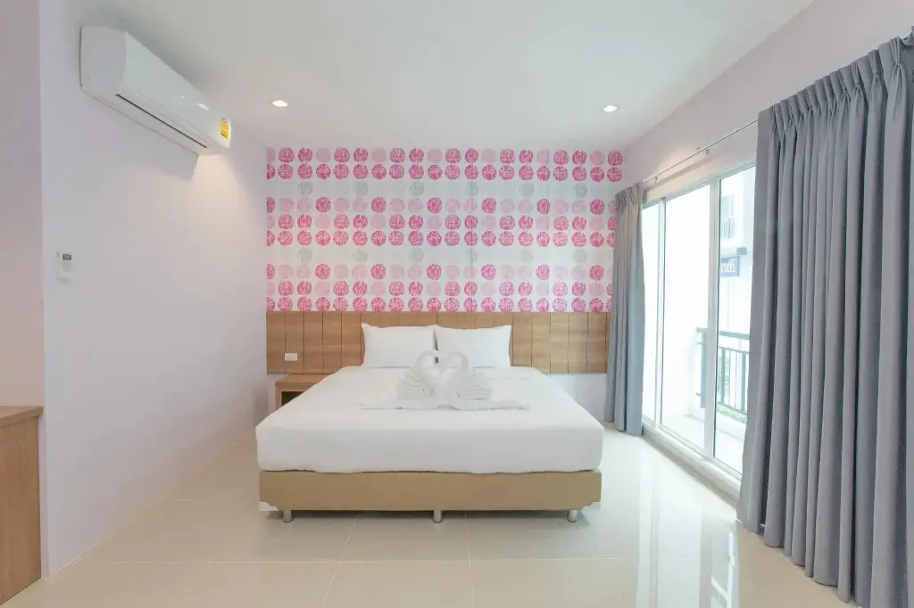 Бангкок: The Bedroom Ladprao 101