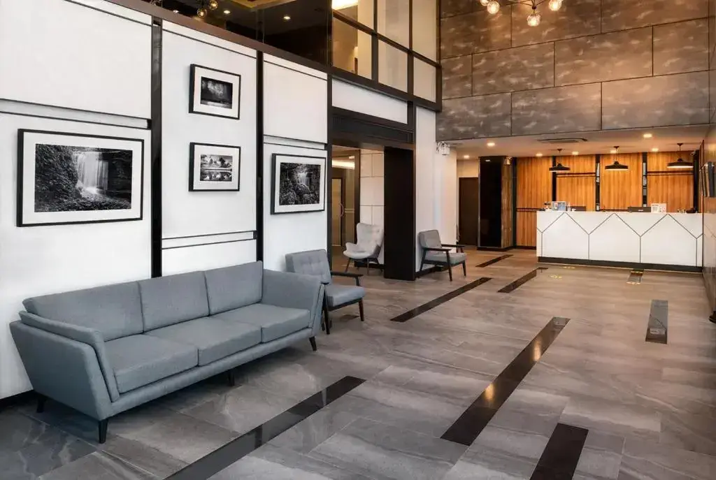 Нахон Фаном: R2 Hotel