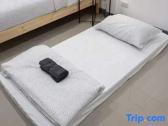 Бангкок: P1 Silom Pan large room full kitchen WIFI 4-6pax