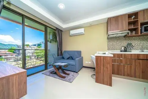 Муанг: Naiharn Condominimum