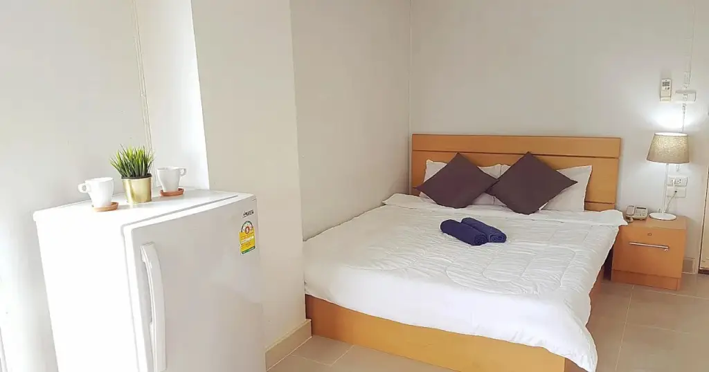 Бангкок: The 20 Apartment