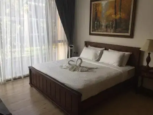 Тхаланг: Phuket Property inc.