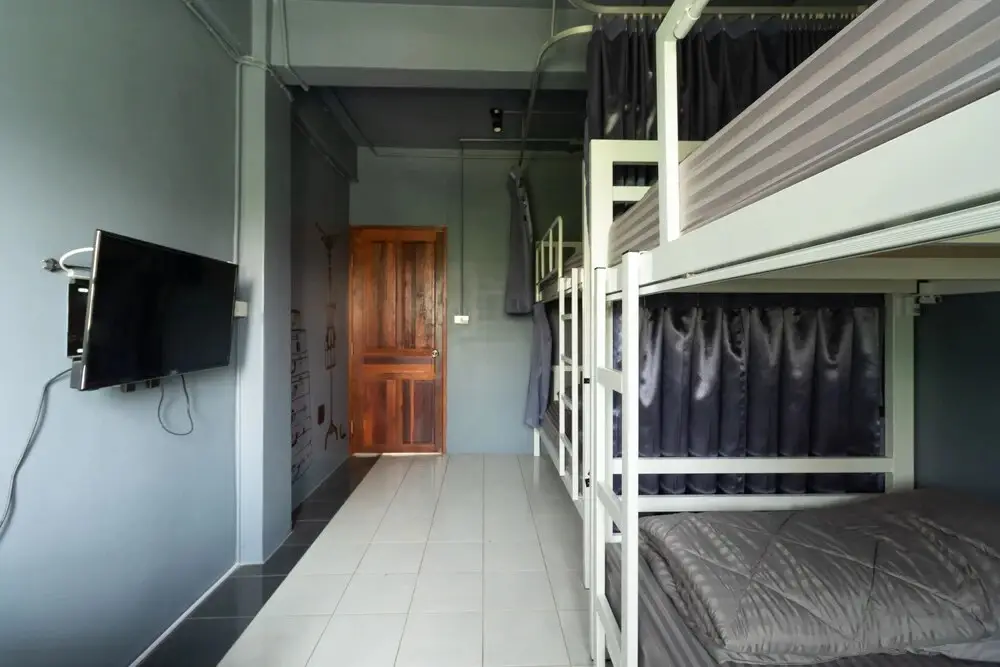 Бангкок: B168 Bed And More Hostel