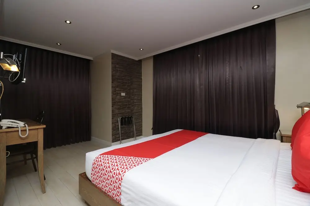 Бангкок: Hotel 72 Ekamai