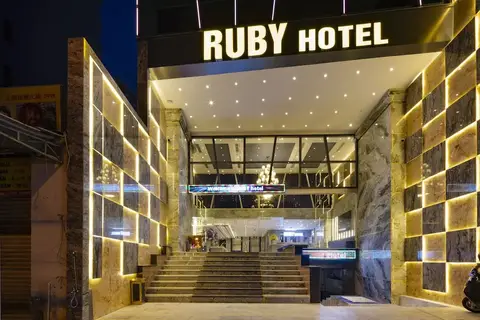 Ruby Luxury Hotel — фото 1