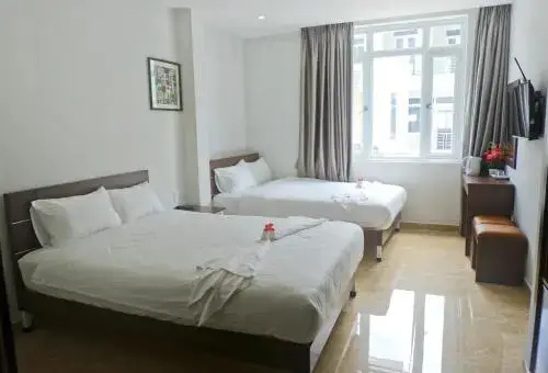 Халонг: NHà NGHỉ E10