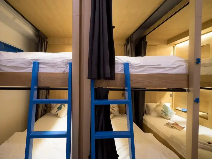 Чаам: Thalay Cha Am Dorm Room of 6 Beds, A Co-living With Million Dollar View