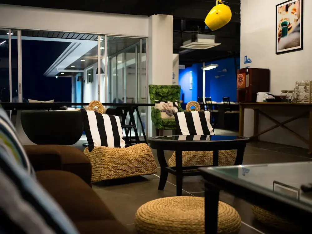 Чаам: Thalay Cha Am Dorm Room of 6 Beds, A Co-living With Million Dollar View