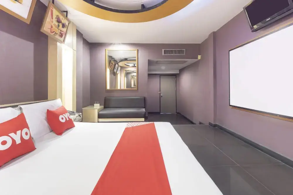 Чонбури: OYO 75382 Chonburi Hotel