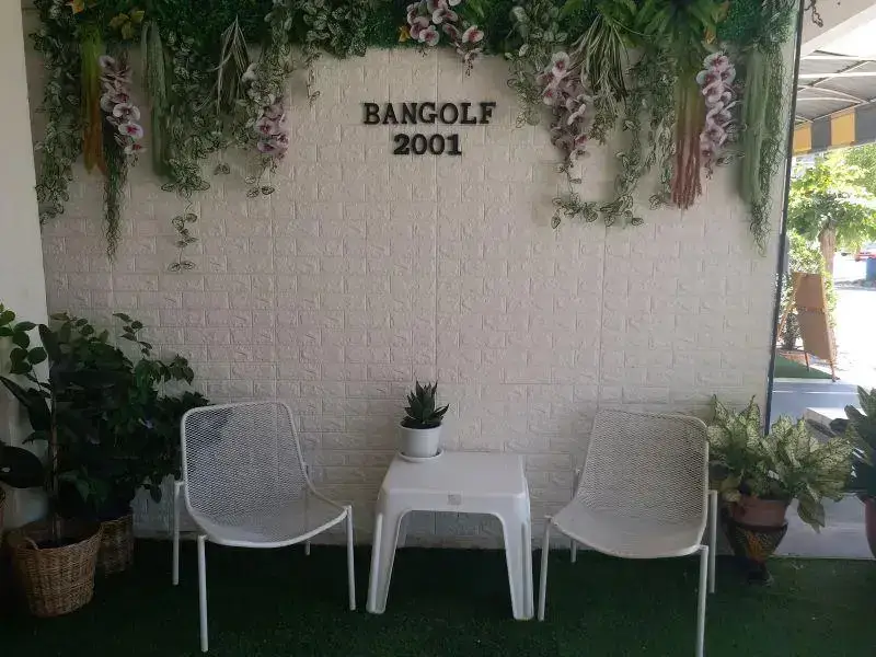 Пак-Чонг: Bangolf2001