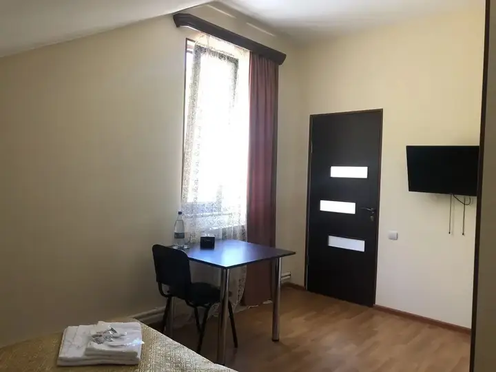 Дилижан: Check Inn Dilijan