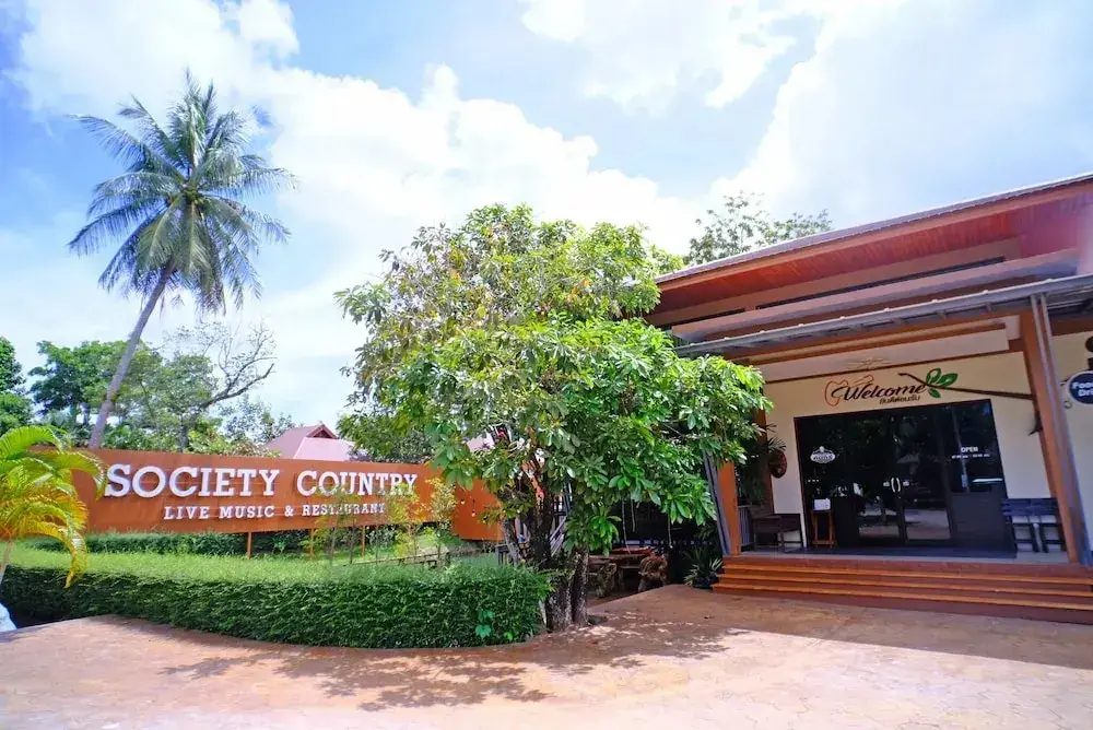 Такуа-Тунг: Capital O 370 Nernkhao Resort