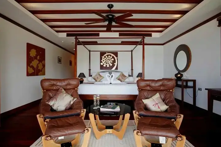 Кату: Villa Suriya B2