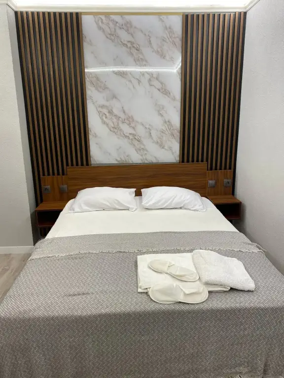 Чешмели: Deniz Apart Otel