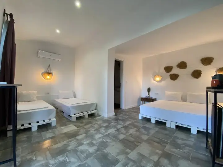 Чиралы: Çıralı Marina Loft Hotel