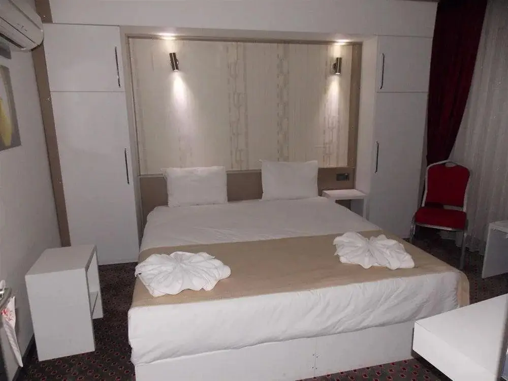 Измит: Lovcen House Hotel