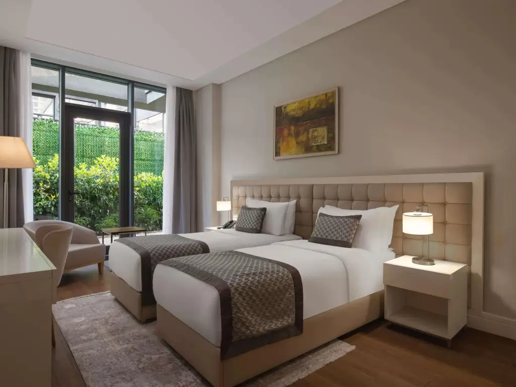 Стамбул: Mövenpick Living Istanbul West