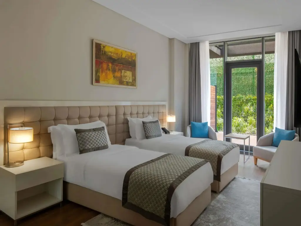 Стамбул: Mövenpick Living Istanbul West