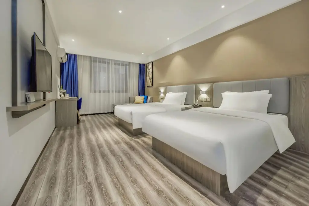 Чунцин: 7 Days Premium Hotel (Chongqing Kaizhou District Government Square)
