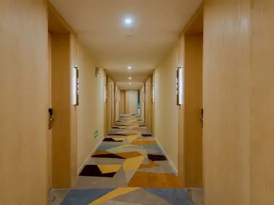 Ухань: LUCK 7 Hotel (Yellow Crane Tower Shouyi Road Subway Station)