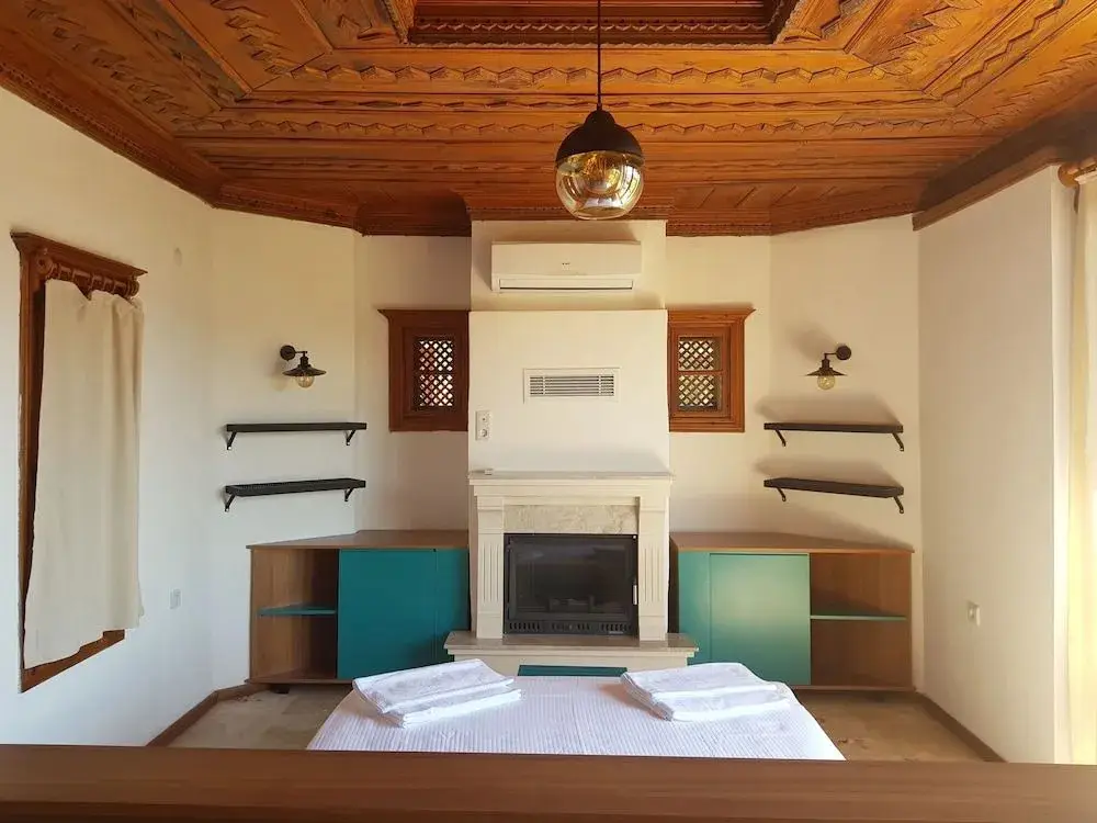 Акьяка: Room Kite Mansion