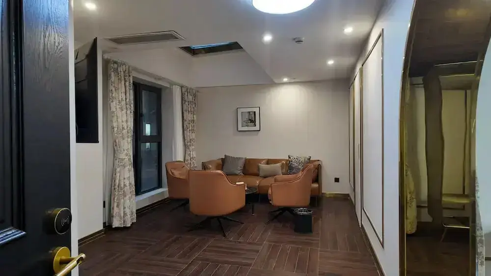carousel image 0