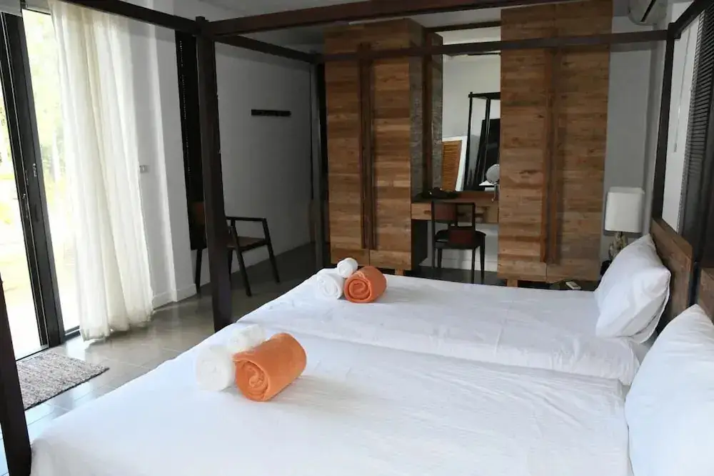 Муанг: Lagoon Villa
