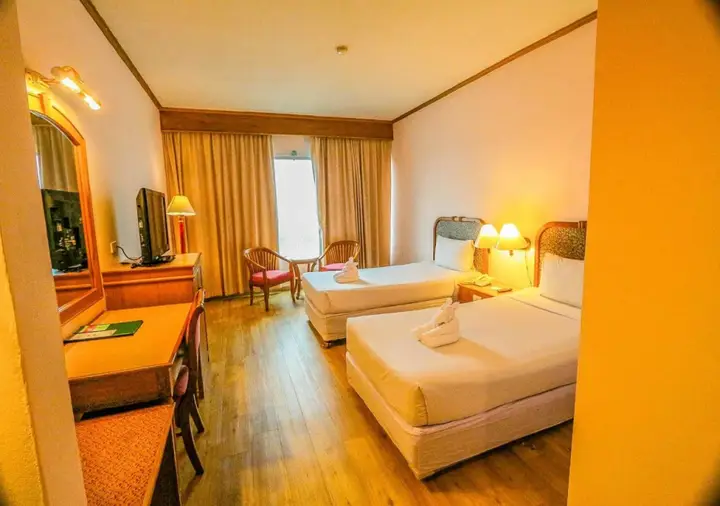 Хатъяй: Yannaty Hotel Halal