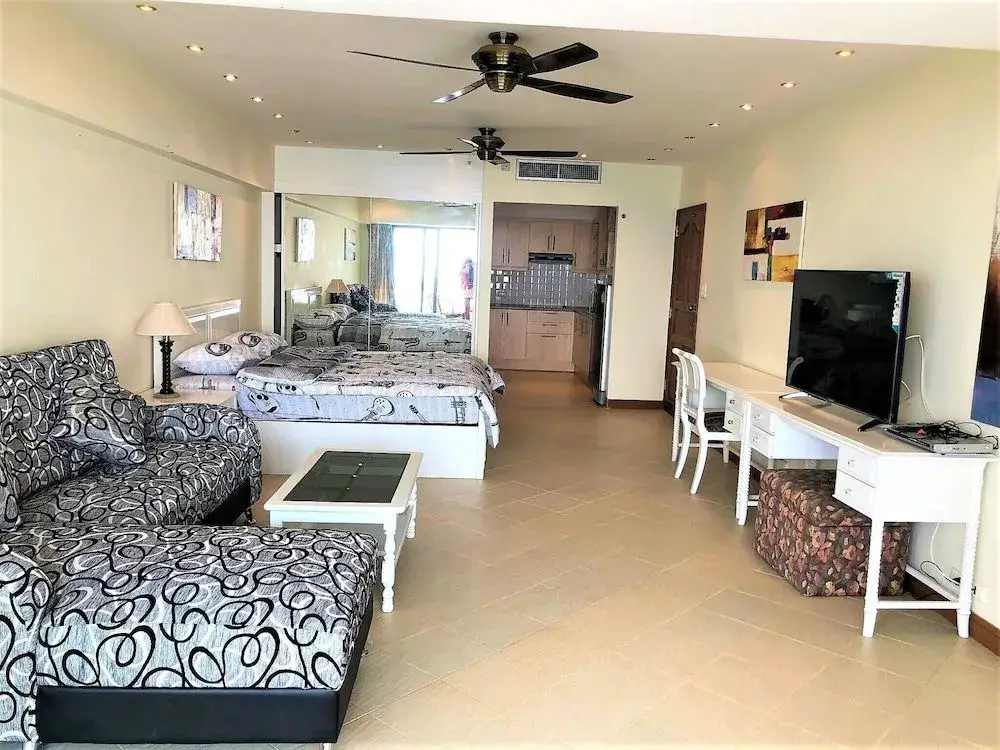 Паттайя: Metro Jomtien Condotel - Sleeps 2