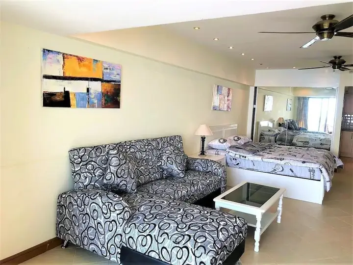 Паттайя: Metro Jomtien Condotel - Sleeps 2